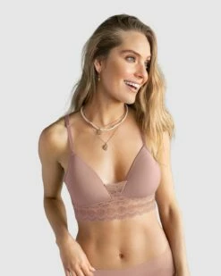 Brassière Avec Des Accents De Dentelle Délicats -LEONISA Soldes 011992 A22 1200X1500 1