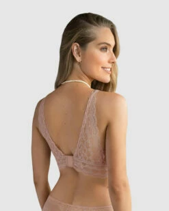 Brassière Avec Des Accents De Dentelle Délicats -LEONISA Soldes 011992 A22 1200X1500 2