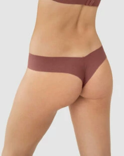 Culotte Tanga Sans Coutures Qui Ne Remonte Pas -LEONISA Soldes 012720 922 1200X1500 1