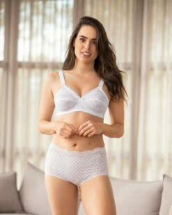 Culotte Classique En Techno-lace -LEONISA Soldes 012897 000 1200X1500 2021 4