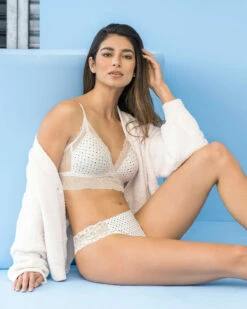 Bralette En Dentelle Sexy Et Naturelle -LEONISA Soldes 091009 191 1200X1500 6