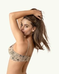 Soutien-gorge à Décolleté Profond Au Confort Parfait Avec Rembourrage Doux Sans Armatures 32 Soutien-gorge à Décolleté Profond Au Confort Parfait Avec Rembourrage Doux Sans Armatures -LEONISA Soldes 091035 167 1200x1500 2021 2