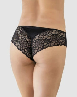 Short Brésilien En Dentelle Et Tissu Uni