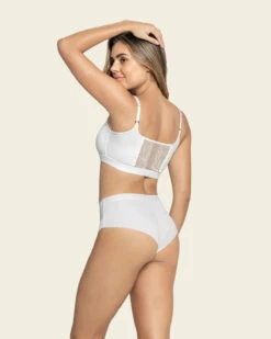 Culotte Avec Rayures Transparentes Décoratives 27 Culotte Avec Rayures Transparentes Décoratives -LEONISA Soldes 092022 000 1200x1500 2023 3