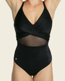 Maillot De Bain Une Pièce Amincissant Avec Tulle Et Détails Drapés -LEONISA Soldes 19A124S 700 1200x1500 2023 UPD 4