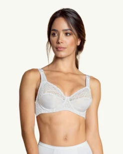 Soutien-gorge à Armatures Avec Bonnets Très Couvrants