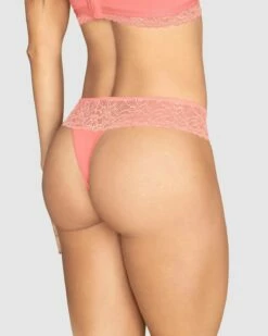 Culotte String Avec Détails En Dentelle Florale